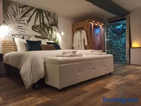 L'Etreinte, gîte de charme avec jacuzzi intérieur et sauna - Image 3
