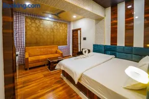 Manas Ac Rooms - Image 2