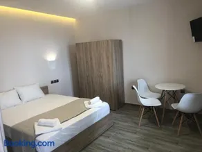 Angela Apartments & Studio - Image 1