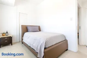 Executive Suite - BSA Twin Towers, Ortigas Ctr - Image 3