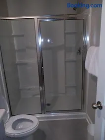 Pet Friendly, Free Breakfast, 3Bed 2Bath Covington Cozy Hideaway - Image 4