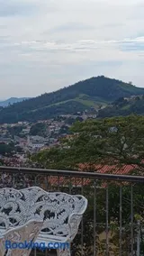 Casa com piscina para até 6 pessoas com duas camas de casal e sofá-cama casal - Image 3