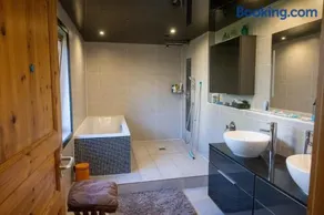 Apartment in Hechingen, balcony, terrace and pool - Image 2