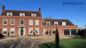 The Coach House WPH, Epping - Image 1