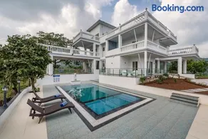 SaffronStays Ivory Mansion - Image 1