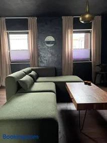 La Black Casa - Image 2