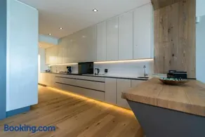Bayview 303 - Image 3
