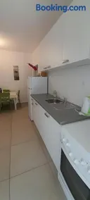 Top 10-1 bedroom apt/terrace - Image 2