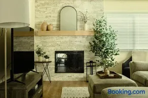 Cozy Family Home - 20 Mins from Disneyland - Image 1