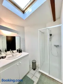 Maison La Clairière - Jardin et parking - 10 pers - 4 chambres - 15 min de Lyon - Image 3