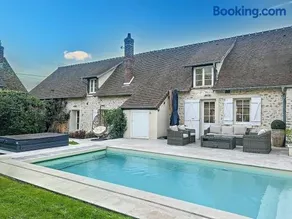 Beautiful longere with pool - Image 1