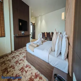 Hotel Raj Regency - Image 4