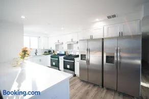 Modern Private Ensuite Room near USC - Image 2