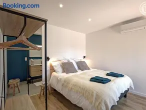 Gîte de charme moderne, 5 suites privées, spa et jardin - Image 3