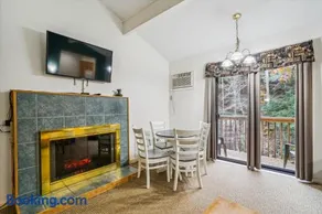 Cedarbrook Deluxe Two Bedroom Suite with outdoor heated pool 20910 - Image 3