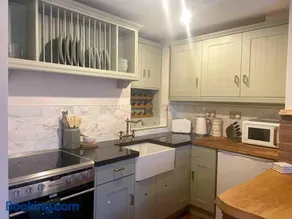 Carpenters Cottage Quirky home Seaside town - Image 4