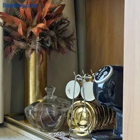 Royale Studio - Image 1