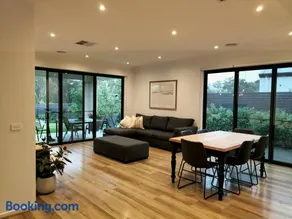 Harvey's Haven - Image 3