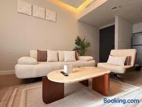 1 BR Luxury Apt by AJ Aljada - Image 3