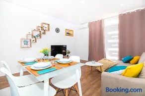 Blue Sun Apartments - Image 2
