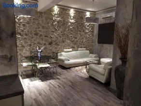Unique Luxury House - Image 1