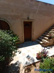 Byron's Studios Pori Beach Monemvasia - Image 3
