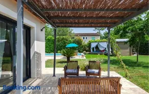 3 Bedroom Cozy Home In Callian - Image 3
