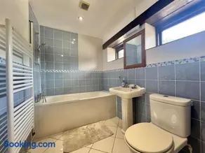 3 bedroom barn conversion with swimming pool, tennis court and more! - Image 3