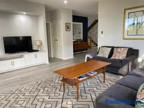 Flat Rock Beach House - Image 4