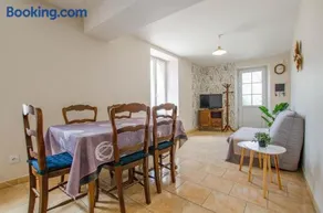 La maison d'à côté - Image 1