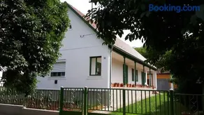 JOLANDA Vendégház - Image 2