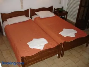 Elena Beach - Image 5