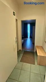1 Zimmer Room - Image 3