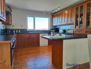 Family Escape - Garden, Parking, Pet friendly - Image 5