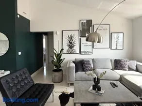 Apartment Beachfront Petar - Image 1