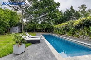 Villa, swimming pool, 5 bedrooms, Versailles - Image 1