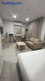 Nice studio in a nice neighborhood - Image 2