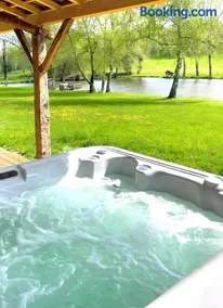 Le Gîte D'au, piscine, spa et étang - Image 3