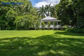 Beautiful Unique Cottage -Pet-Friendly-walk to town - Image 3