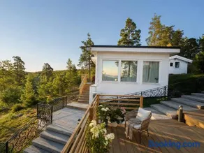 New Elegant Retreat Top Lake Sea View near Sthlm C - Image 2