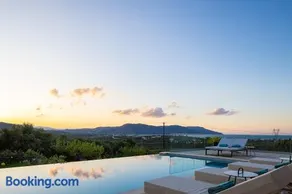 Balarina Residence - Historic Beauty & Nature at Balarina by etouri - Image 2