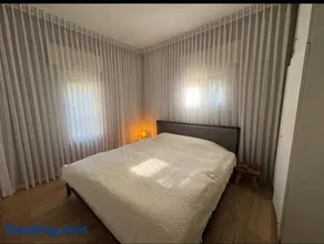 Cottage near the beach - Image 2