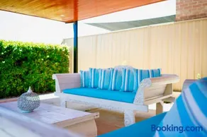 Luxury Villa W Pool & Spa 5 BEDROOMS - Image 4