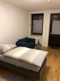 Apartment am Schloßplatz Erlangen - Image 1