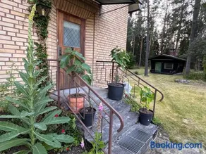 Swedish Villa 3bedroom 2living room &Traditional Timber Cabin Near Lakes and hiking 8 sovplatser - Image 4