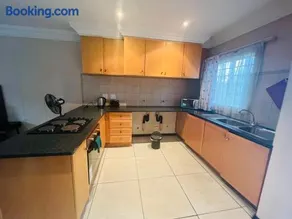 Mbizo Cozy Retreat- Lofts at Loftus - Image 4