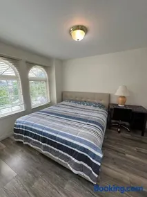 Beautiful Home in Burnaby (Metrotown Area) - Image 2