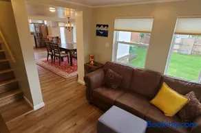 Luxury DT Cottage - Free Parking - Self Check-In - Image 2