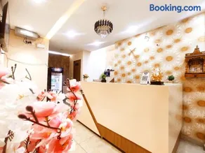 THE GOLDEN CROWN - Hotel With Comfort & Feelings - Image 2