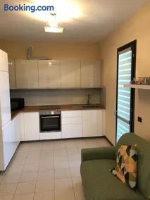 Gabriele apartment with private garage Brescia - Image 3